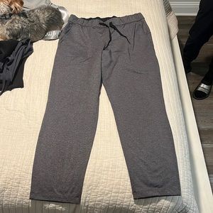 Iululemon on the fly women’s pants 7/8